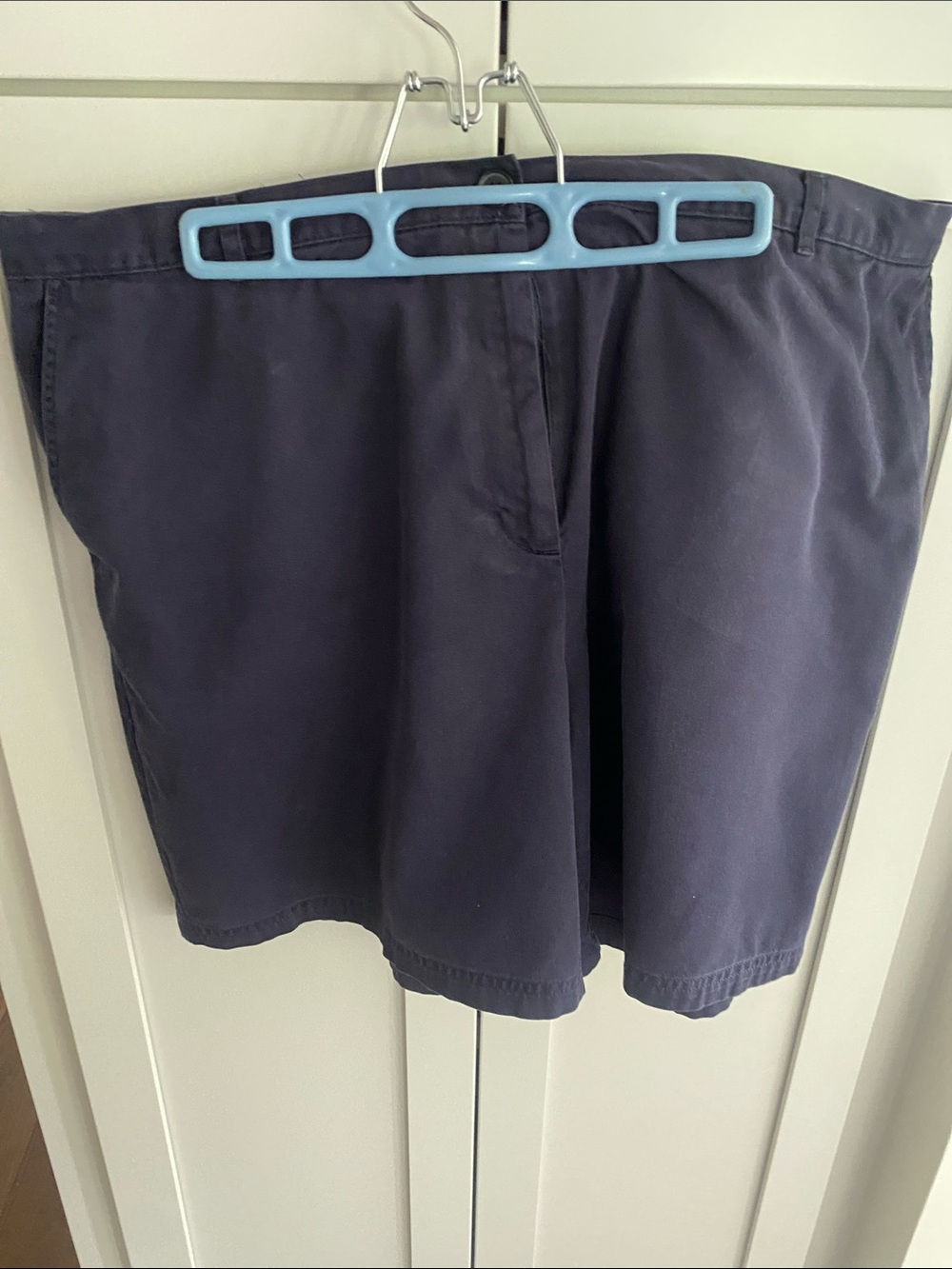 WOMEN’S LANDS’ END NAVY BLUE SHORTS WITH POCKETS SIZE 18W